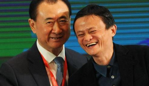 王健林|8000亿负债仍不亡，昔日首富“王者归来”，积极转型，不久后将重现辉煌