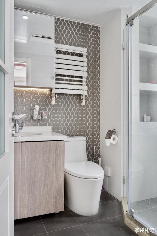 【】新房还是简装好！134平干净利落，住上三代也不过时