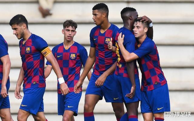 【巴塞罗那】被巴萨签下还不满意？18岁小将觉得前途迷茫，已向俱乐部提出离开