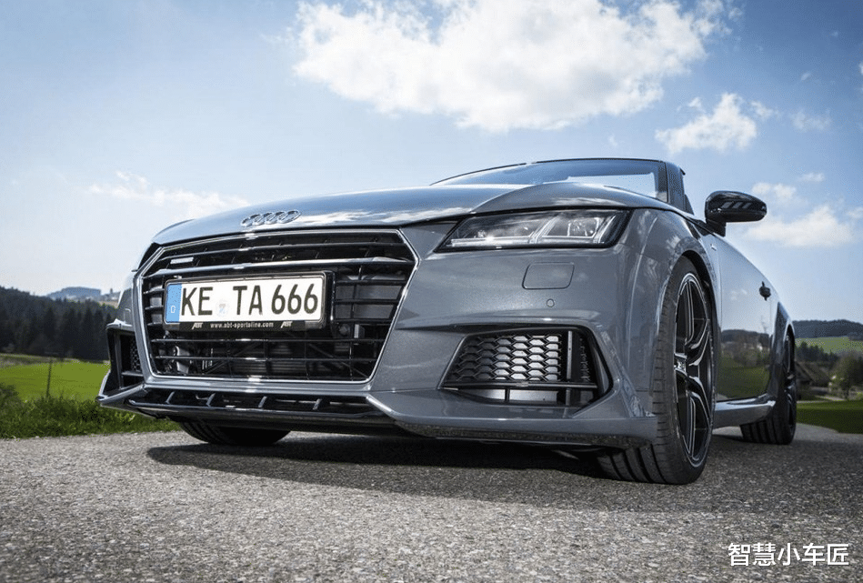 奥迪TT|又一跑车要火了!颜值赶超保时捷,2.0T爆230马力+四驱,5.3S破百