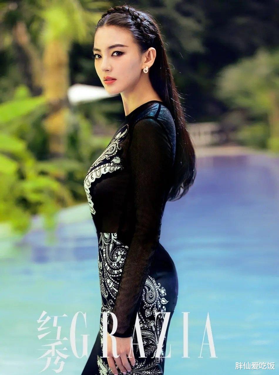 张雨绮|张雨绮又暴出金句：卡里有钱不需要理智，这“饱满型”身材太妖艳了。