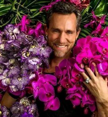 瓦妮莎|不到半年,瓦妮莎就谈恋爱了?这一举动疑是她有新恋情