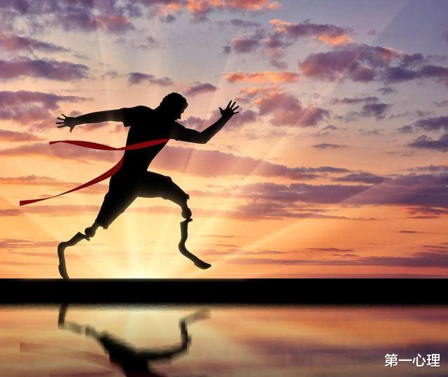 |人到35岁后,必须学会这三种能够让自己走上坡路的能力