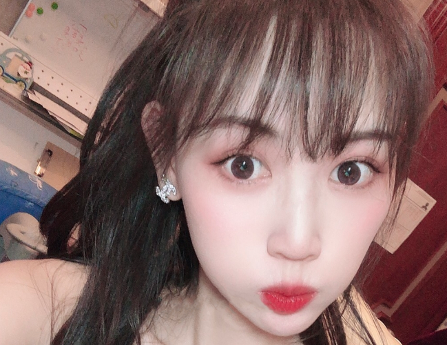 马蓉|马蓉又有新动态！“消失”107天后晒清纯美照，粉丝都没认出来