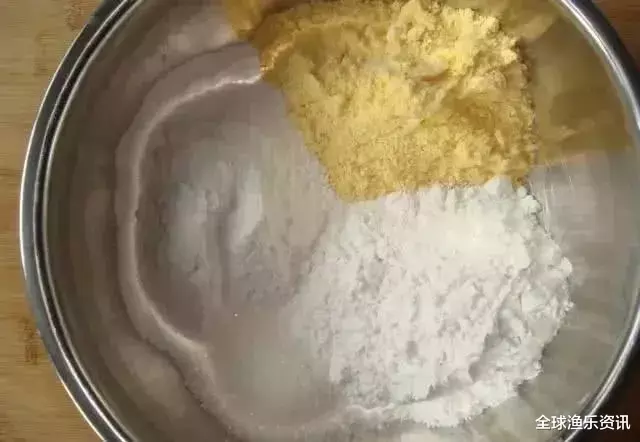 玉米：它才是真正的“好饵”，老钓手泄露四大用法，鲫鲤草青大小通杀