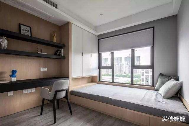 装修方法|卧室里不要放大床，头一次见到装这种地台床，不得不感叹太聪明了