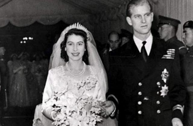 英國女王年輕時有多迷人？丈夫不準她獨自出門，放棄王位伴她左右-圖6