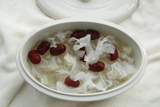 红枣|红枣与此物一起煮，皱纹消失了，嘴巴不臭了，头发变得乌黑发亮