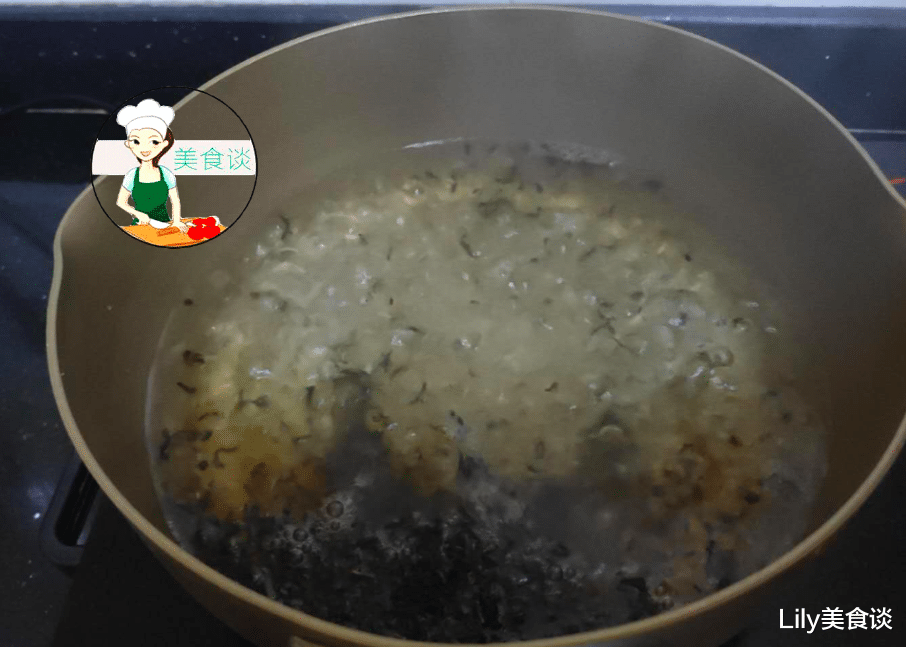 『奶茶』六月，喝饮料不如吃它，冰凉爽滑，上桌孩子抢着吃，顺利度过苦夏