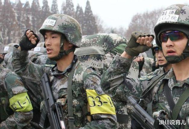 「」不为人知！解放军为何一直不佩戴钢盔，终于，老兵含泪说出了原因