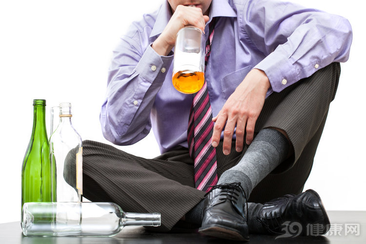 肝脏|喝酒的人和不喝酒的人,谁的寿命更长?医生给出4个实在的建议