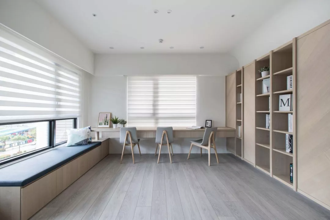 |188平的现代风大宅,这样一个书房休闲区可真舒服