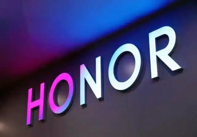 华为荣耀|恭喜联发科，麒麟处理器再见，荣耀V40或将在11月发布