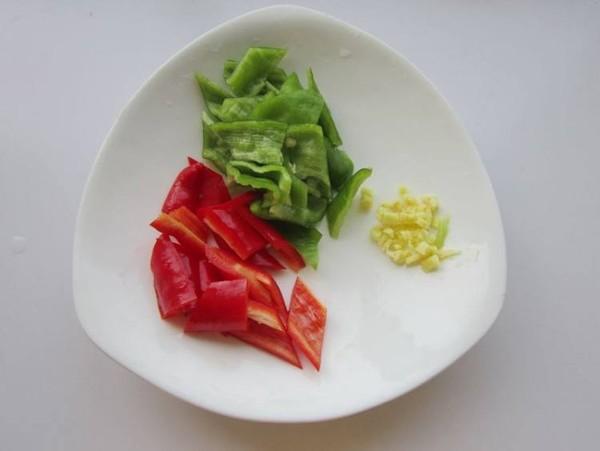 『芦笋』这菜是蔬菜之王，含硒丰富，简单一炒，营养爽口，孩子超爱吃