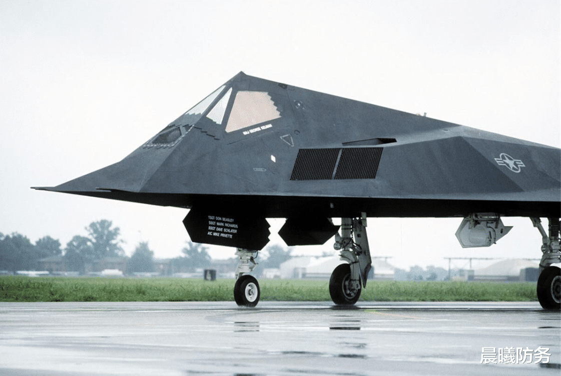 [空军]周边冲突，首战即决战，空军要敢于使用歼16、歼20战机