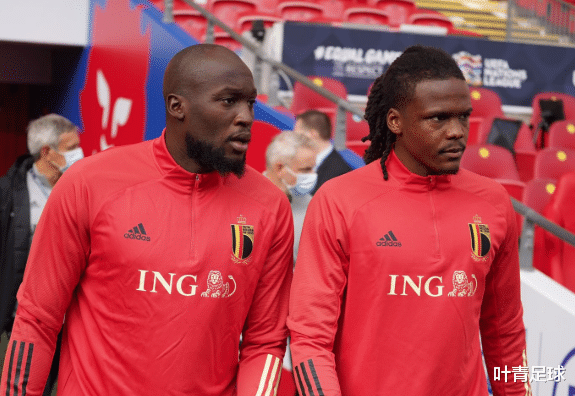 英格兰队|1-2，世界第1轰然倒下！英格兰逆转+复仇，3战7分冲上榜首