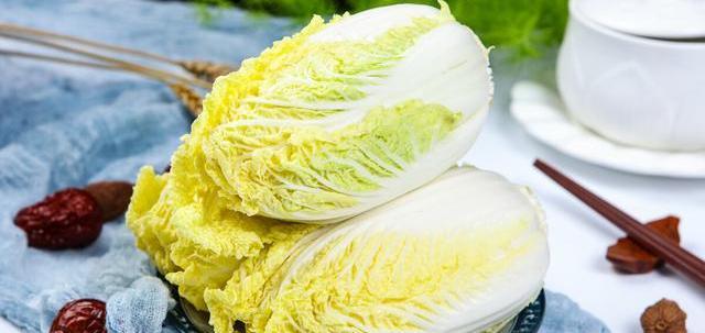 炒鸡蛋|白菜黄色和绿色有什么区别？菜贩子：差别可大了，买错不好吃