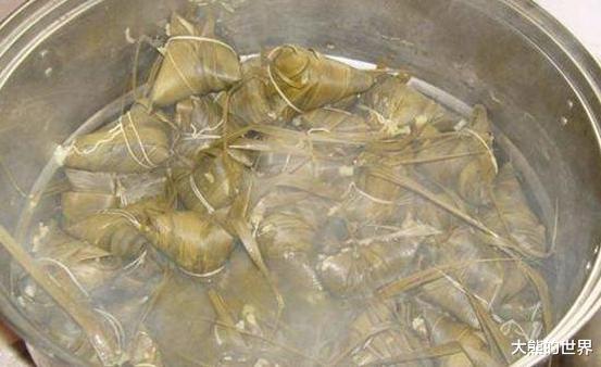 #粽子#粽子吃不完，别直接放冰箱，学会这招后，粽子放半年都新鲜软糯！