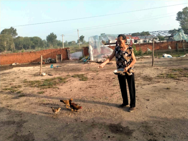 微言薄语|一岁儿子两天不睡觉眼神吓人，父亲竟喂他安眠药，道出原因后让人心碎