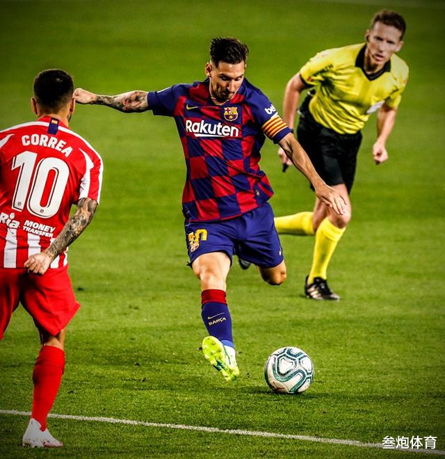 「巴塞罗那」巴萨丢2分并不冤!换水图被外媒疯转,再看看旁边的马竞球员