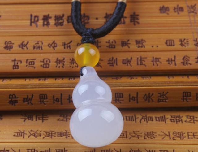 「宝石」宝石科普：上不了“台面”的6种手串