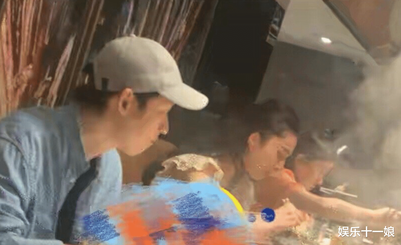 范冰冰|范冰冰刚曝新恋情！就忍不住晒“吻痕”？看清照片后：毁三观！