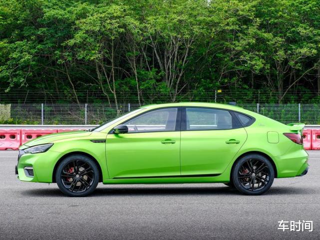 名爵6|有它在，思域不香了！跌至8.88万，颜值不输A级，1.5T爆181马力