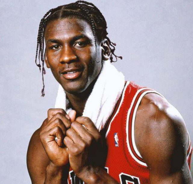 [迈克尔·乔丹]给球星们加上脏辫会怎样，巴克利好像顶着毛毛虫，乔丹彻底放弃