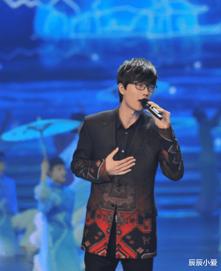 明星|被称为“最佛系”歌手，不炒作、不包装、不跨界，演唱会却常常“一票难求”