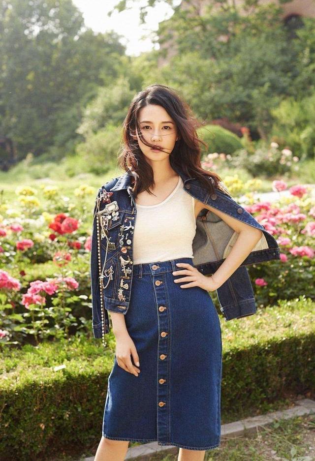 李沁|李沁：被国家秘密培养9年昆曲被当接班人，却转身投入娱乐圈，说起原因十分痛心