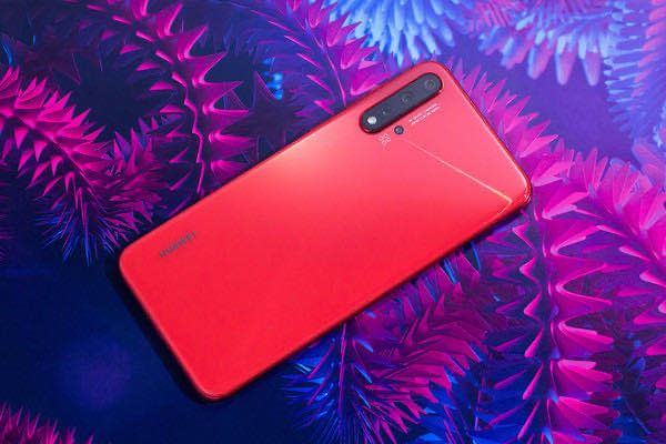 「华为」华为nava5 Pro跌落神坛！价格一路下坡至千元机系列！