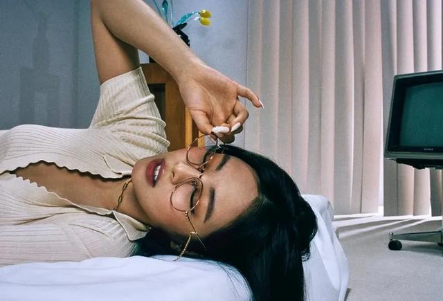 欧美妆|反击茶艺妆!15岁的刘亦菲就已经试过了,气质和气场兼备