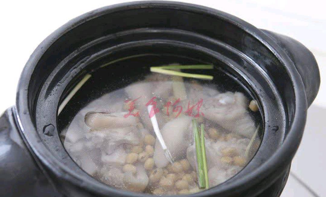 「护肤品」它是天然“护肤品”，女性多喝皮肤好身体健康，30岁还是少女脸