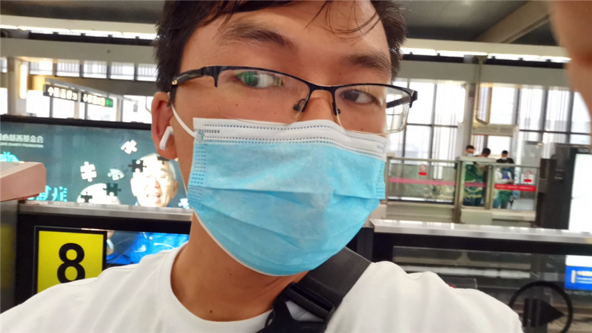 OPPO|拥有三麦克风和无线充电的高性价比OPPO降噪蓝牙耳机值得推荐