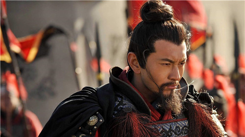 岳飞|岳飞下令处决40个逃兵，因心软放走一个，不料他却成世界级的名将