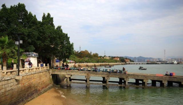 厦门|游客抱怨厦门码头太坑，本地8元外地游客35元，感觉不到公平