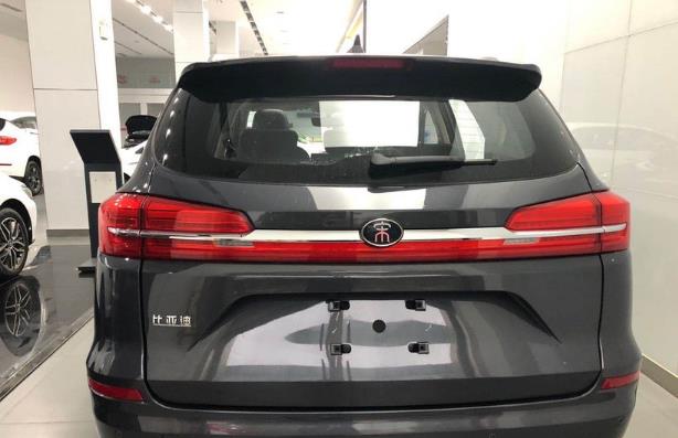 比亚迪宋|落地10.5提辆比亚迪宋，行驶6280公里后，车主详细说出了优缺点！