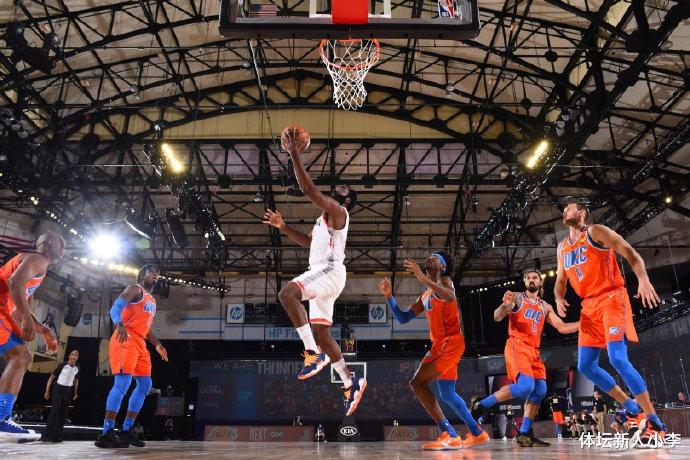 詹姆斯·哈登|打疯了！四兄弟轰65+10+10，居然还落后，哈登三节34分不讲理