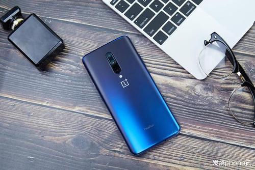 旗舰机|3000预算就能选到心仪的旗舰机,摄影与游戏玩家都能够赋予!