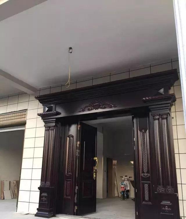 仅为面子花80万在村里建别墅, 老鼠住的时间比人都住的多