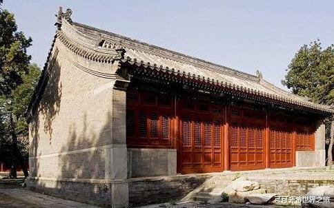 ##国内一座神秘寺庙，不接受游客香火，而且500年来未开过庙门