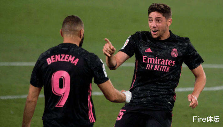 皇家马德里|皇马3-2挖出未来支柱！齐达内爱徒彻底崛起，堪称足坛最佳B2B