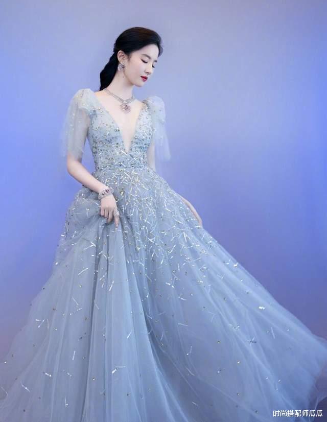 齐刘海|?女人扎马尾时少犯这3个“错误”！不仅显脸大，还极易发际线后移