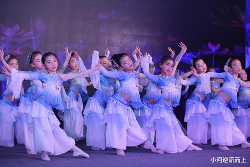 学霸|为什么老师的孩子几乎都是学霸？很少会成学渣，真的不是靠补课