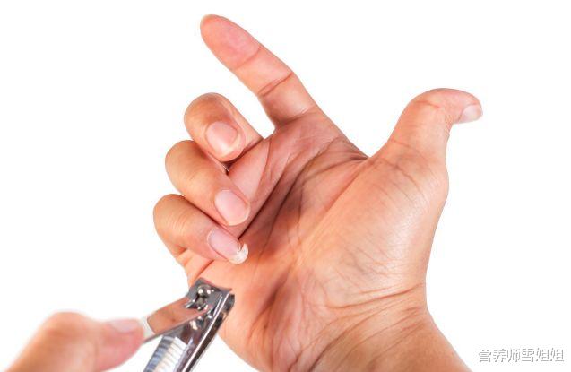 「肝脏」身体4处发出“警报”，是在宣告肝脏已受损，5件伤肝事不能再做了