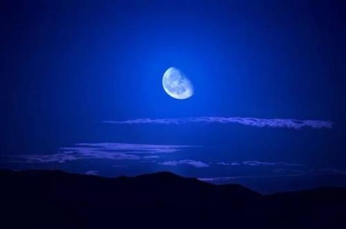 #生肖#未来一周，清风明月，爱情归来，与前任相爱一生永不分离的三星座