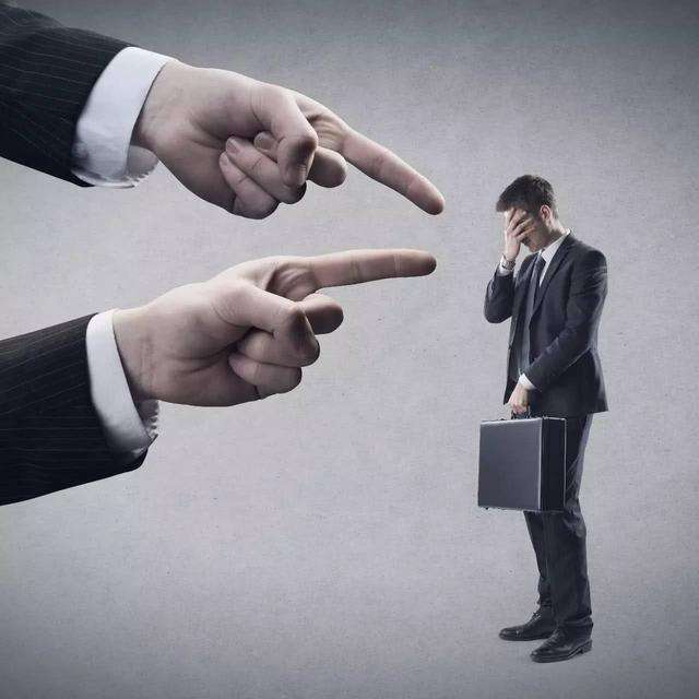 「」领导这样做，说明你快被辞退了，大部分职场人不知道