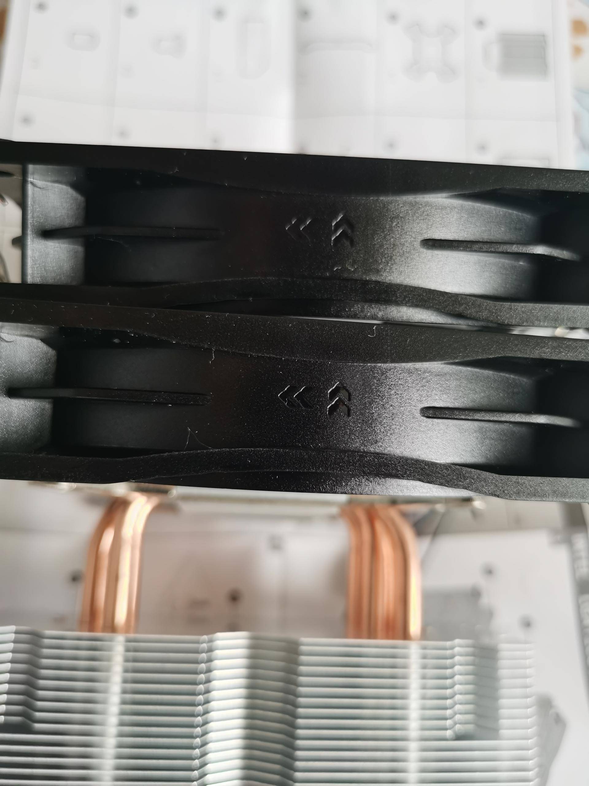 CPU：新手小白第一次更换CPU散热：反人类400这不是挺好装的吗