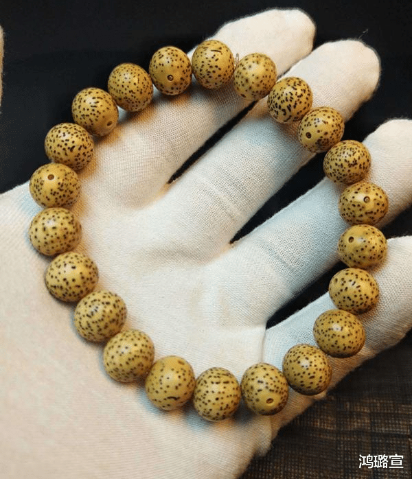 [文玩]现代文玩佛珠手串在走“下坡路”？这样想只能说你不懂文玩！