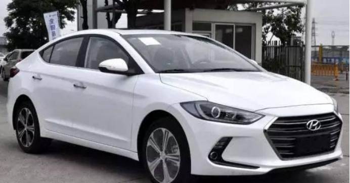 日产轩逸|现代领动1.5精英与经典轩逸自豪哪个更合适购买?